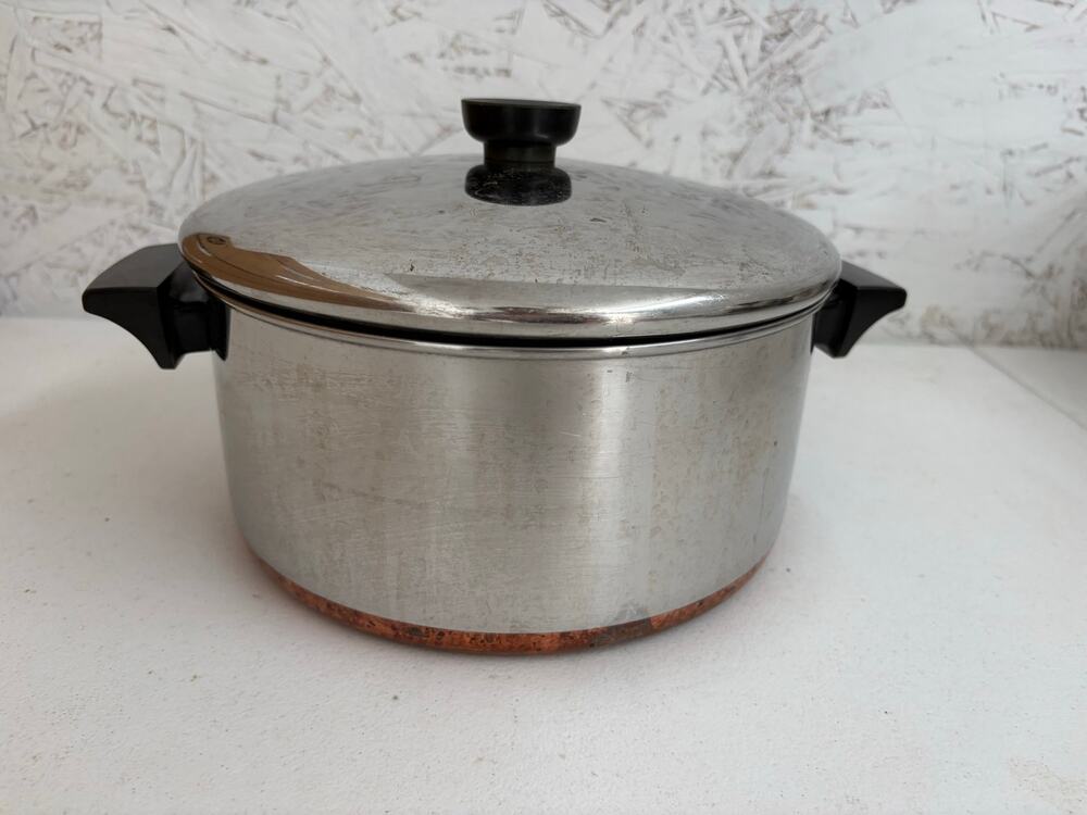 Vintage Revere Ware 1801 copper clad bottom 4 1/2 qt stock pot and lid